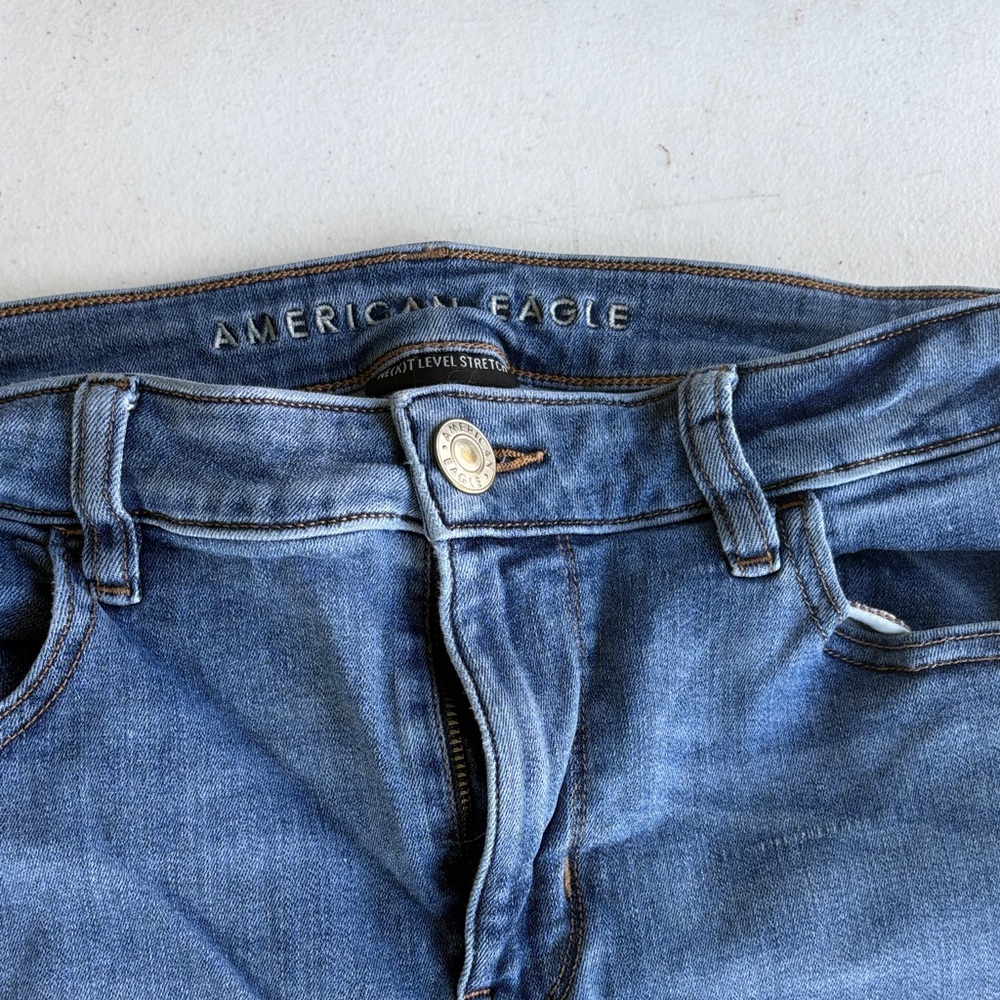 American Eagle Outfitters High Rise Blue Jeans